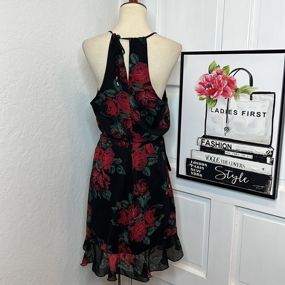 NWOT Lovers + Friends Gigi Rose Print Mini Wrap Dress Size S - Picture 5 of 9